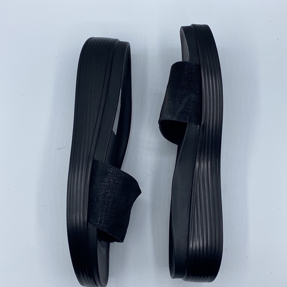 Donald J. Pliner Black Sandals - Picture 3 of 8